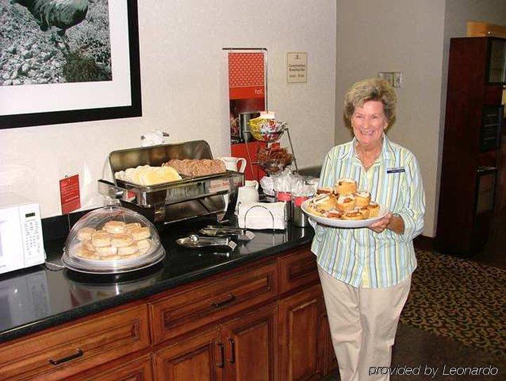 Hampton Inn Conyers Restoran foto
