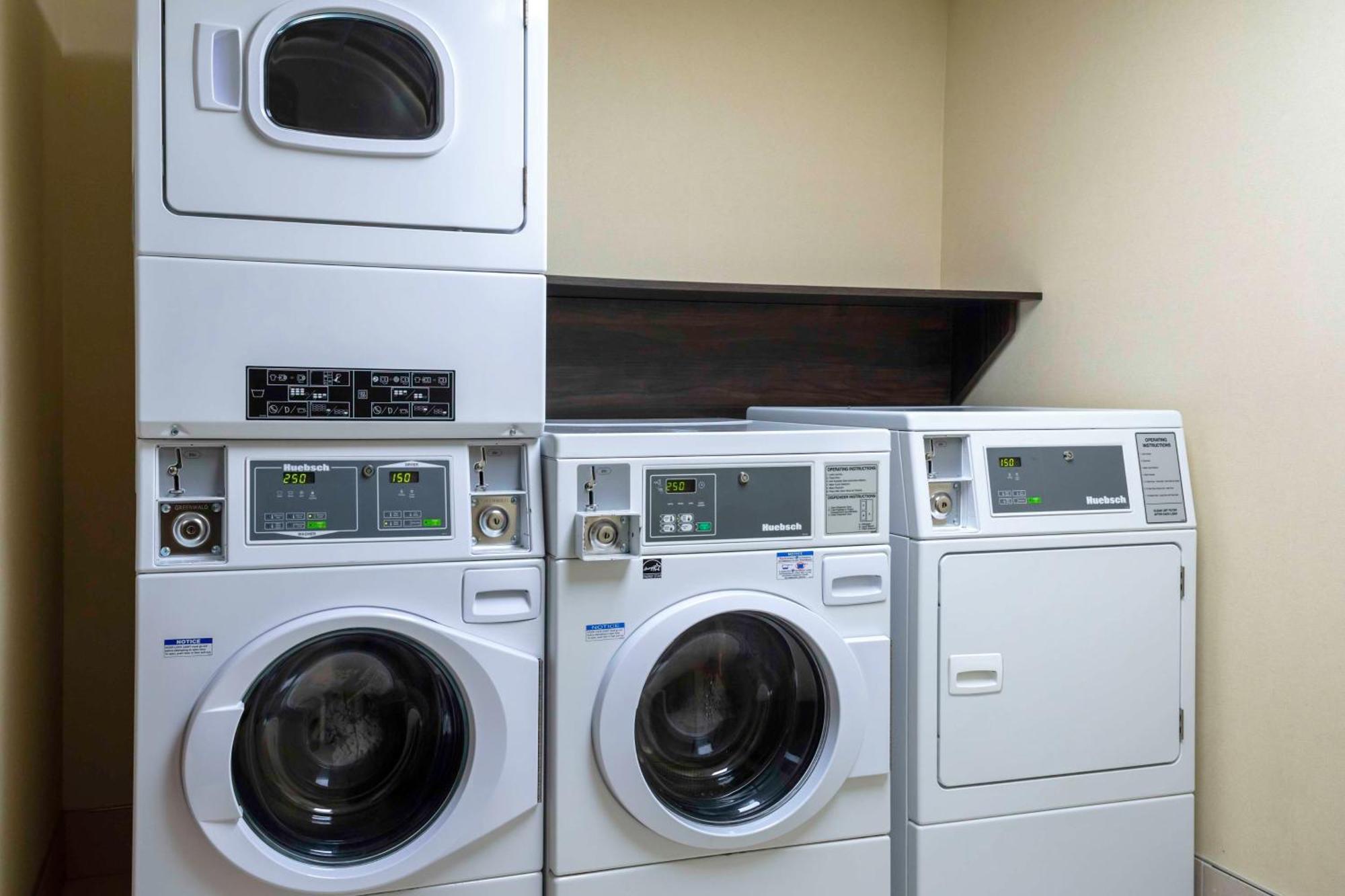 Hampton Inn Conyers Bagian luar foto