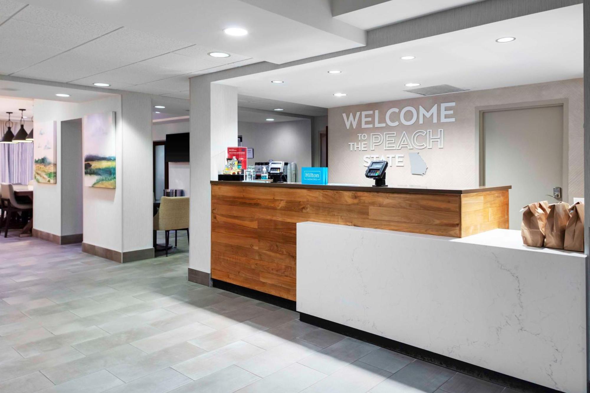Hampton Inn Conyers Bagian luar foto